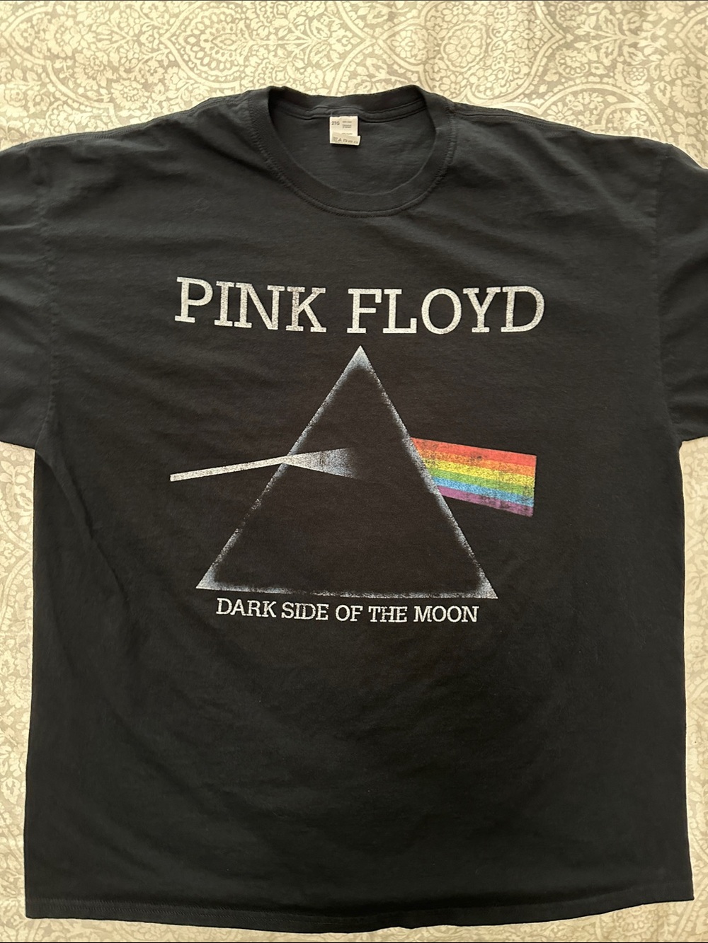 Pink Floyd Black 'Dark Side of the Moon' Prism Rainbow Graphic Tee